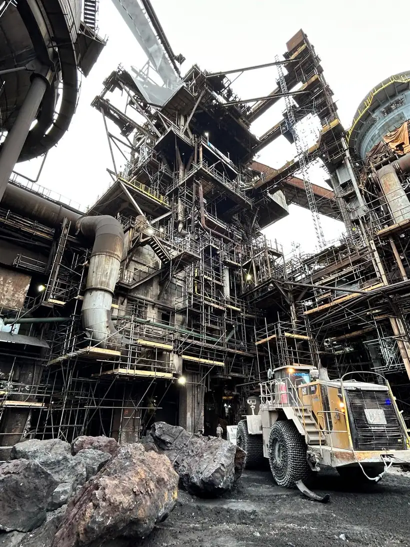 Estrutura do Alto-Forno 3 da Usiminas em parada de reforma
